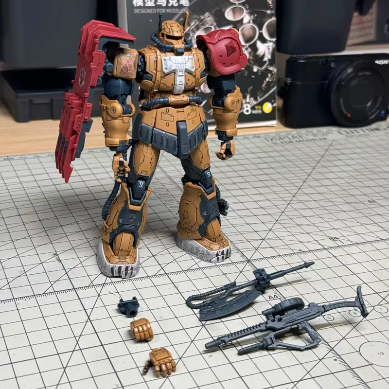 TAKARA TOMY Zaku II F Solari Requiem For Vengeance, Mecha, Modellbausatz, Actionfigur - Bild 3