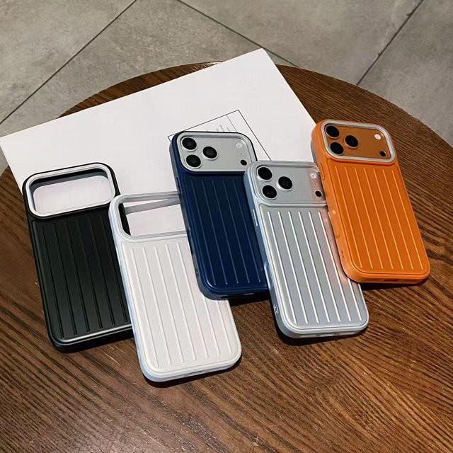 Handyhülle aus Aluminiumlegierung für Apple iPhone 17, iPhone 16 und iPhone 14 Pro Max in Silber - Bild 1