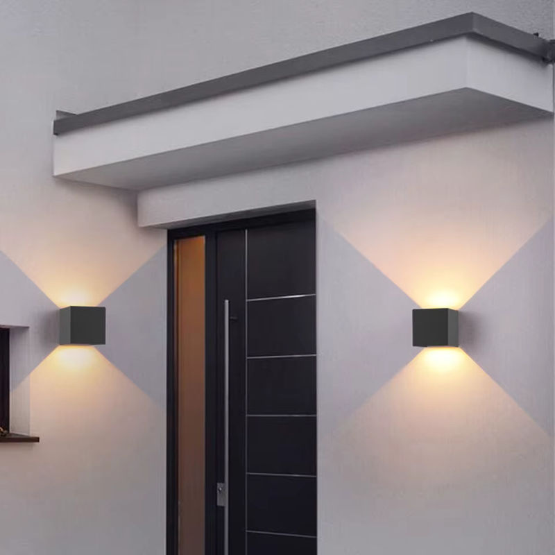 Litu LED Intelligente Bewegungssensor-Wandleuchte 6W mit Akku und USB-Ladefunktion in Schwarz und Weiß, Warmweißes Licht für Schlafzimmer und Flur - Bild 3