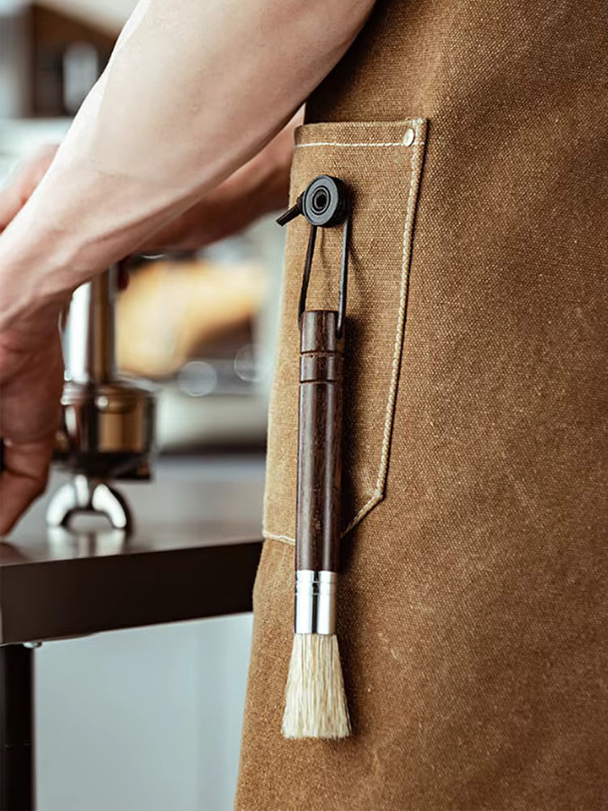 Hoeaden Kaffeebürste mit Holzgriff zur Reinigung von Kaffeerückständen in Braun - Bild 7