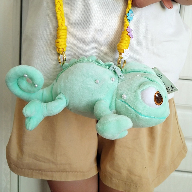 Bandai Disney Tangled Pascal Plüschtier, Chamäleon-Rucksack, Geldbörse - Bild 1
