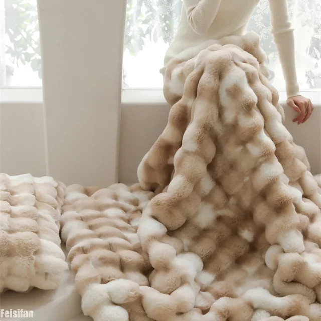 Toskanische Kunstpelz-Decke aus Flanell-Fleece in Weiß, kuschelige Fleece-Decke für Sofa und Bett - Bild 1