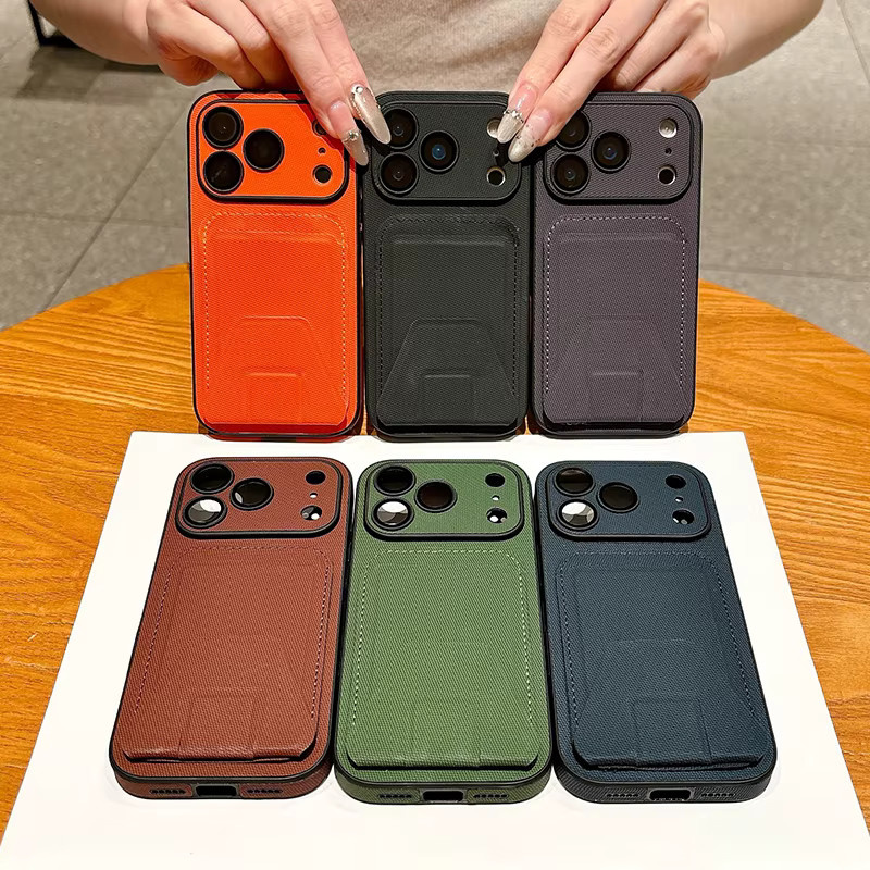 2-in-1 Handyhülle mit Kartenfach und Ständer im Webmuster und Ledertextur für iPhone 17 16 15 14 13 Pro Max, Schwarz - Bild 4