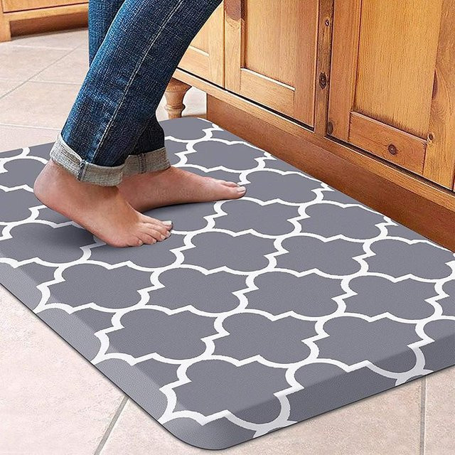 Rutschfeste PVC-Bodenmatte für die Küche in Weiß und Grau, wasserdicht und ermüdungsfrei mit abgeschrägten Kanten, B/T/H: 44 x 71 x 1,2 cm - Bild 1
