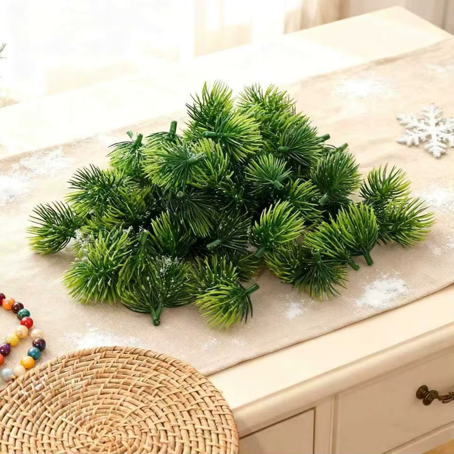 XIAOYINMO Künstliche Stechpalmen mit kleinen Früchten in Grün für Weihnachts-, Neujahrs-, Hochzeits- und Heimdekoration - Bild 3