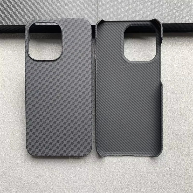 OnePlus 15 5G Schutzhülle mit Carbon Faser Textur in Schwarz und Rot, Ultra Dünne Matte Hardcase Abdeckung - Bild 2