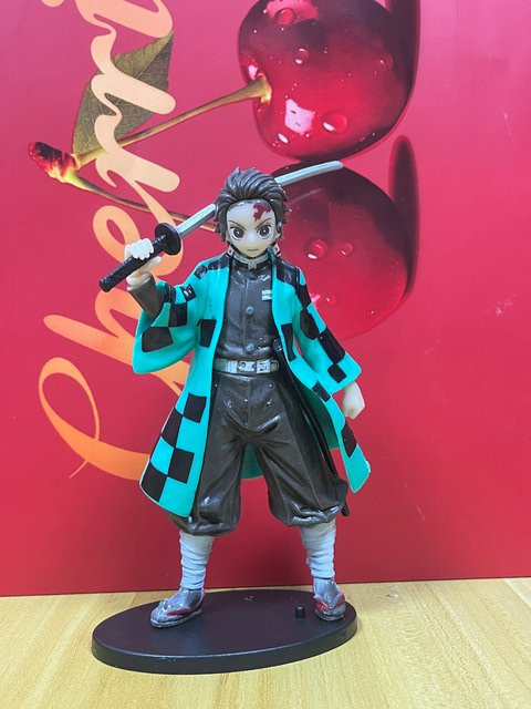 Bandai Demon Slayer Kimetsu No Yaiba Actionfiguren, Kamado Tanjirou Nezuko Zenitsu Inosuke, Kunststoff - Bild 1