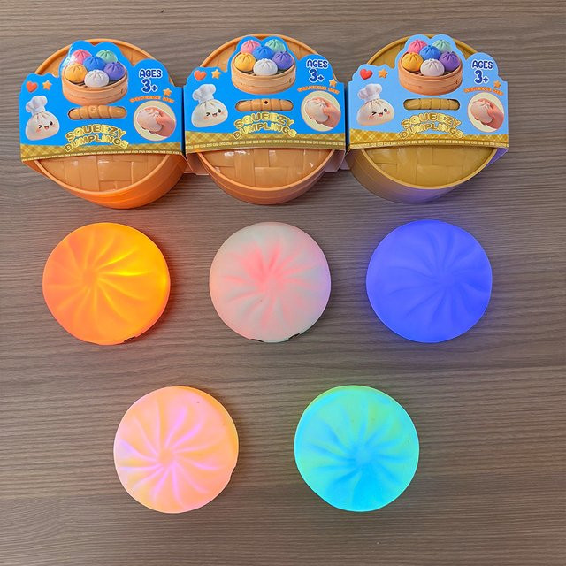 Bandai LED-Bun, Leuchtendes Blasen-Spuck-Spielzeug - Bild 1