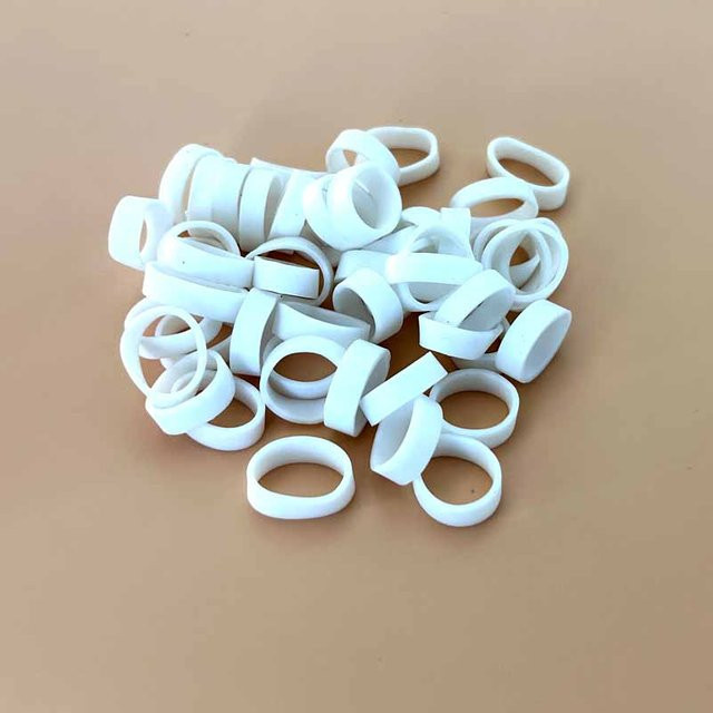450 Stück elastische Mini Gummibänder aus Latex in Weiß für Home Office und Schreibwaren - Bild 1