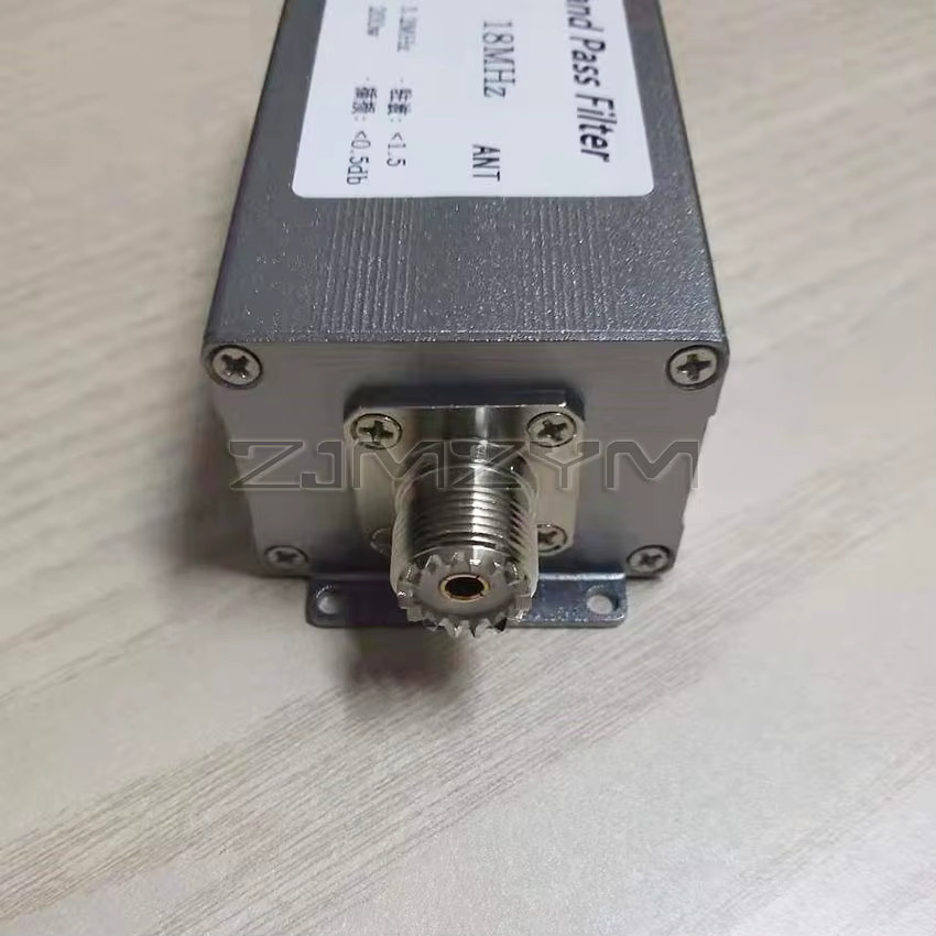 ZJMZYM Hochisolations-Bandpassfilter BPF Anti-Interferenz in Silber für die Frequenzen 7 MHz, 14 MHz, 18 MHz, 21 MHz, 24 MHz, 27,5 MHz und 28 MHz zur Erhöhung der Empfindlichkeit - Bild 2