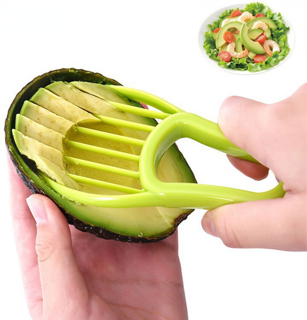 3-in-1 Avocado-Slicer aus Kunststoff in Grün zum Schneiden und Schälen von Obst und Gemüse - Bild 1