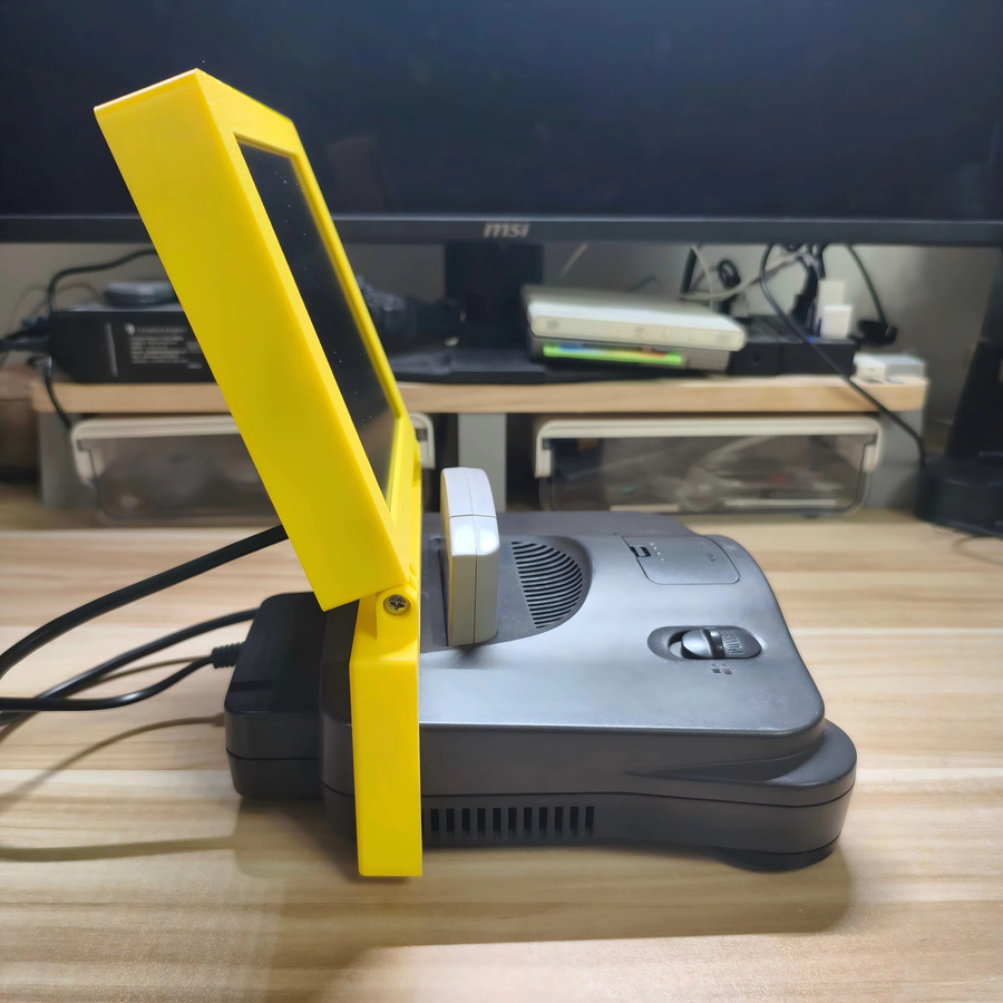 KFDER Retro Tragbare Faltbare Spielkonsole mit 8-Zoll Bildschirm und High-Fidelity-Stereosound in Gelb, Geeignet für N64 Ersatzbildschirm - Bild 2