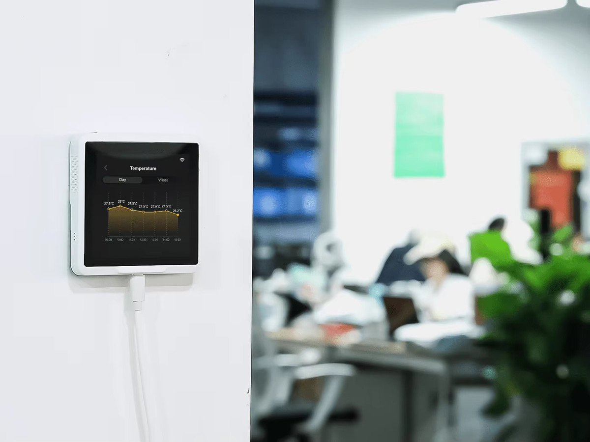 Seeed Studio SenseCAP D1 IoT-Entwicklungsplattform mit 4-Zoll-RGB-Touchscreen-Anzeige, ESP32S3 und RP2040, Weiß - Bild 3