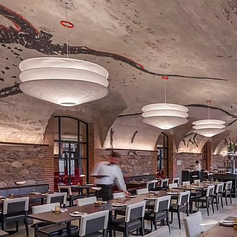 Wabi Sabi Designer Pendelleuchte aus Papier und Metall in Weiß mit warmweißem LED-Licht für Wohnzimmer und Restaurant - Bild 3