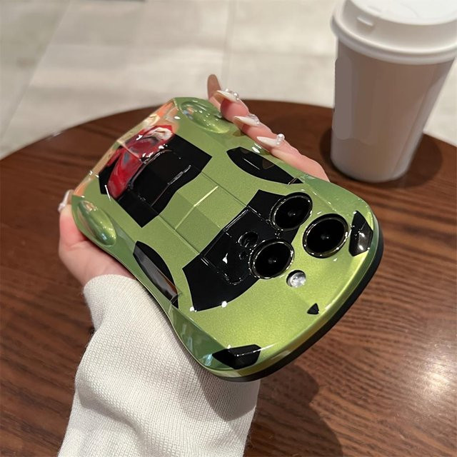 Stoßfeste 3D Sportwagen Handyhülle für iPhone 15 Pro Max von SZwatch in Grün - Bild 1