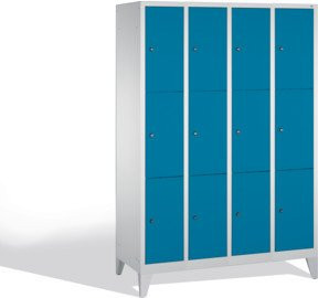 C+P Fächerschrank Classic mit 12 Fächern und Schlössern auf Füßen, Front Lichtblau, Korpus Lichtgrau, H x B x T: 185 x 119 x 50 cm - Bild 1