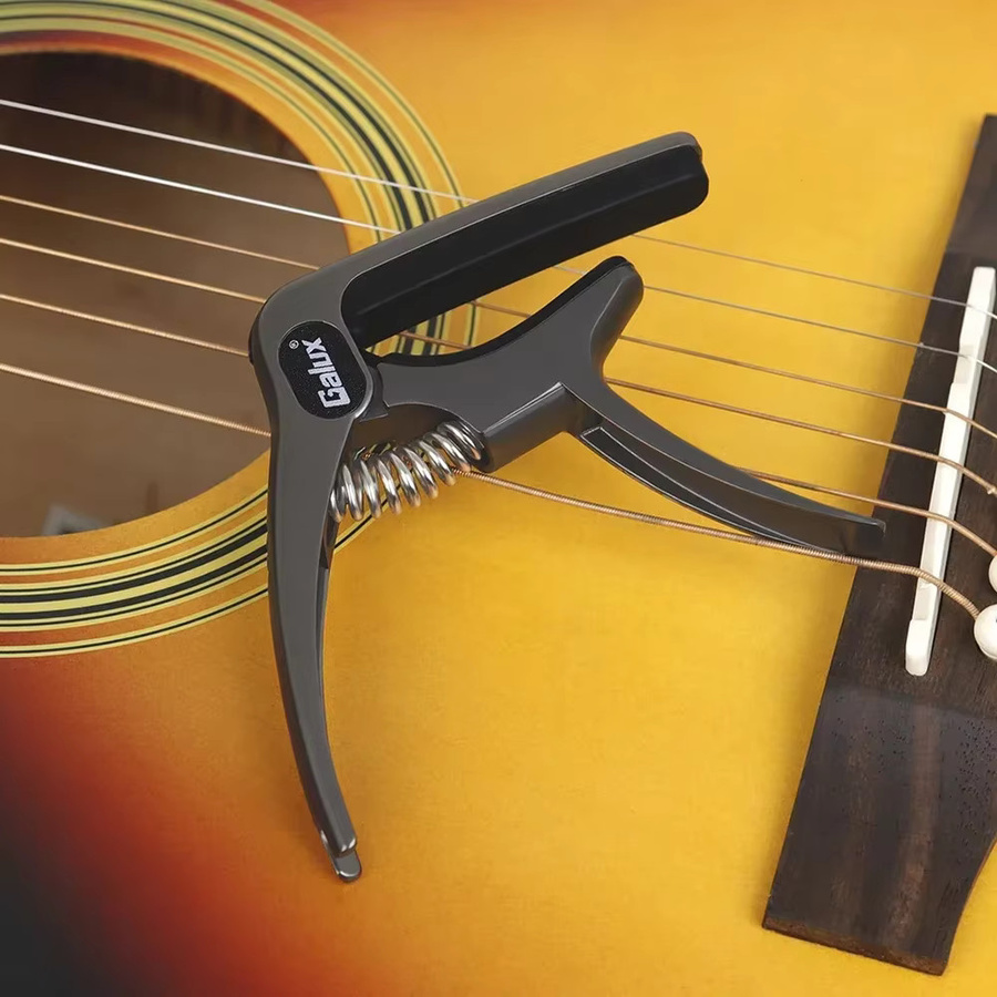 GALUX Universal Capo GC-501A aus Legierung in Silber für Akustikgitarre, E-Gitarre, Bass, Ukulele und Banjo - Bild 4