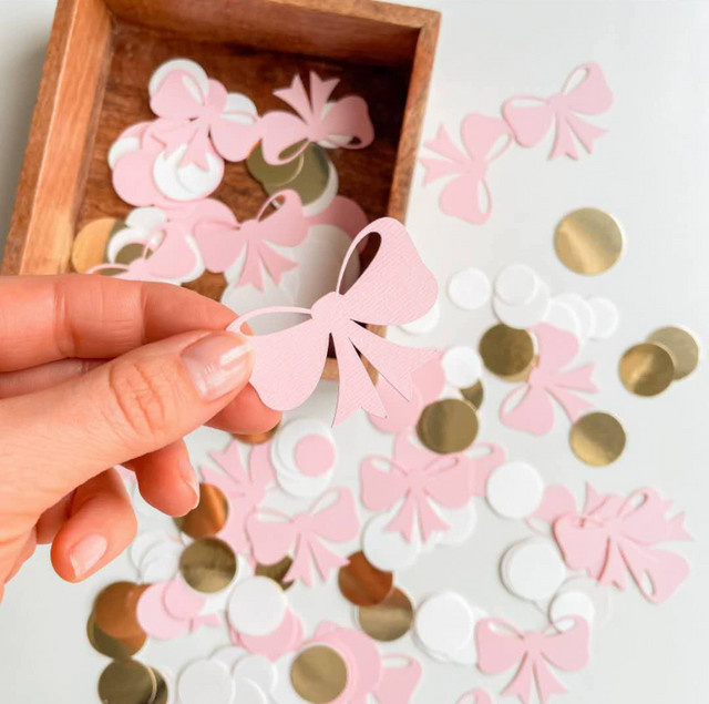 LQDIANTANG Papier Konfetti in Rosa mit Schleifen-Design für Kindergeburtstage, Babypartys und Hochzeiten, 100 Stück - Bild 1