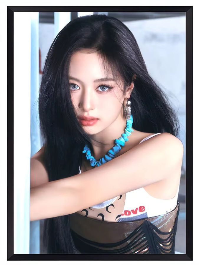 A-Ahyeon Singer Poster HD Wanddekoration, selbstklebend, Mehrfarbig - Bild 5