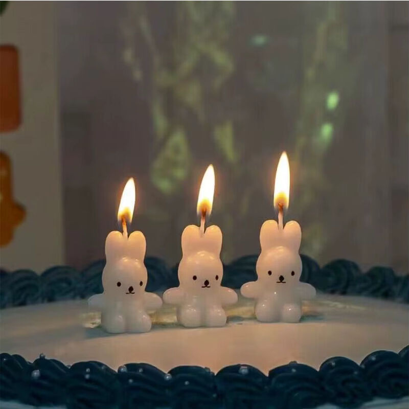 3er Set Cartoon Kaninchen Figurenkerzen aus Wachs in Weiß zur Geburtstagskuchen Dekoration für Kinder - Bild 3