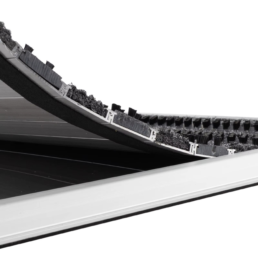 Aluminium Fußmatte Spectral von FLOORDIREKT in Schwarz, rutschfest und wetterfest mit PVC- und Textilstreifen für Innen und Außen - Bild 3