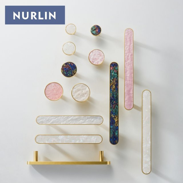 Nurlin Möbelknöpfe und Griffe aus Messing in Muscheloptik, Farben Weiß und Rosa, runde Form - Bild 1