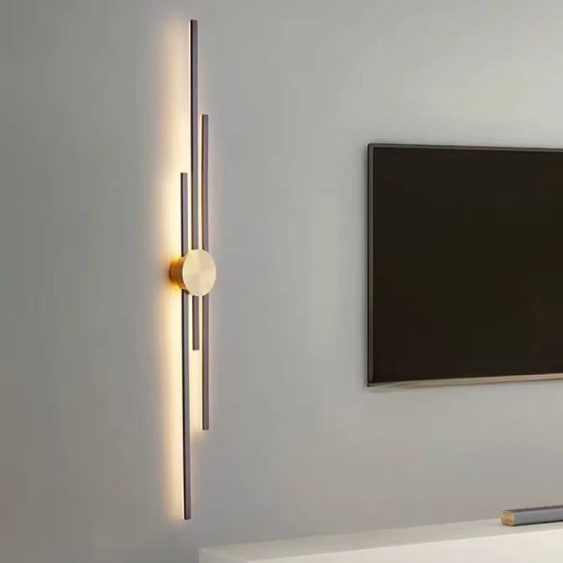 Claeted Moderne Wandlampe in Schwarz und Gold mit Up-Down-Lichtfunktion für Schlafzimmer und Flur - Bild 2