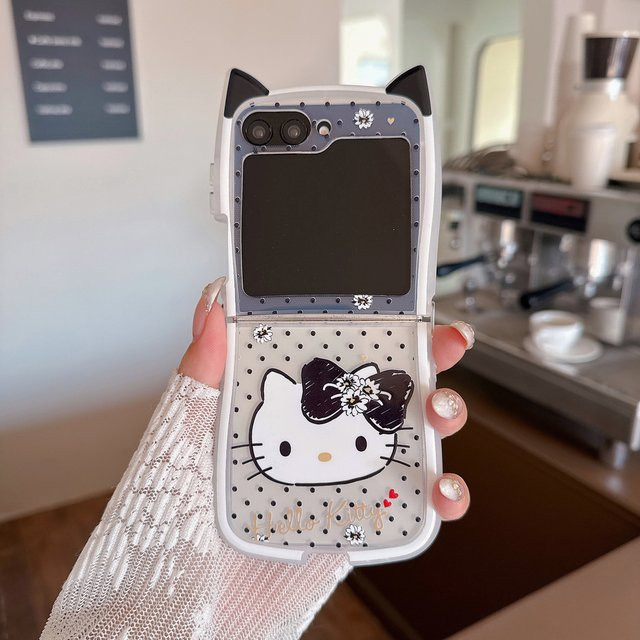 Sanrio Hello Kitty Handyhülle mit Polka Dot und Schleifen für Samsung Galaxy Z Flip 7 6 5 4 3, weiche TPU-Abdeckung mit Trageschlaufe, Weiß - Bild 1
