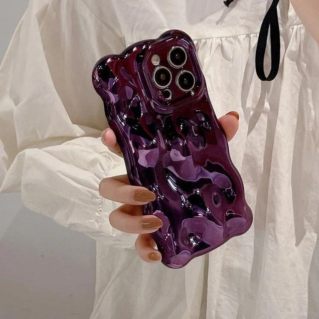 Luxus Handyhülle mit welligem 3D-Rand und Kameraschutz für iPhone 12 bis 17 Pro Max in Violett - Bild 1