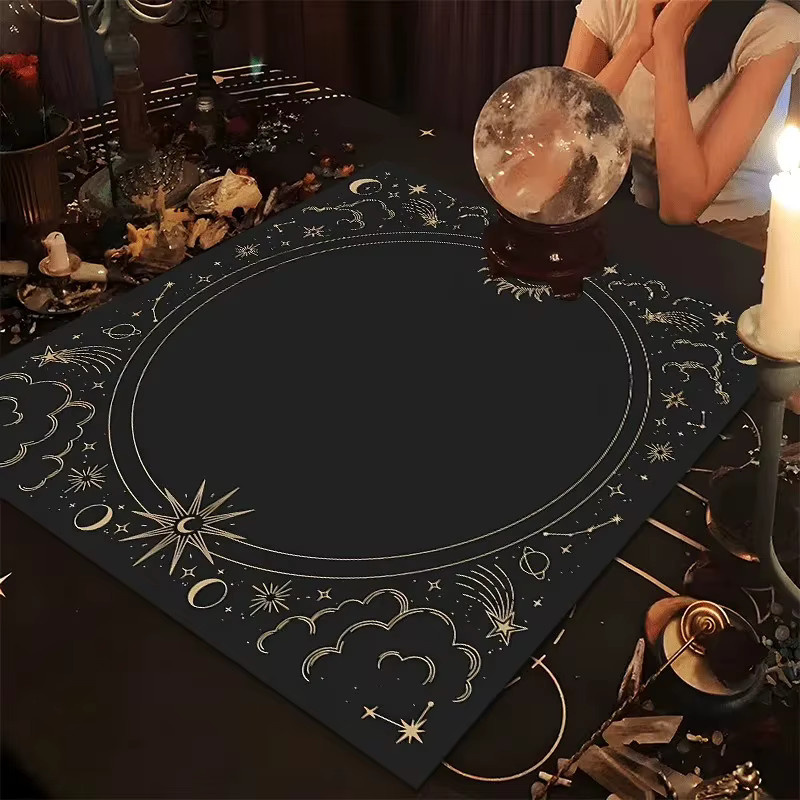 VIKAMA Tarot-Tischdecke mit geometrischem Sternenhimmel-Muster in Schwarz für Rituale und Wahrsagerei - Bild 2