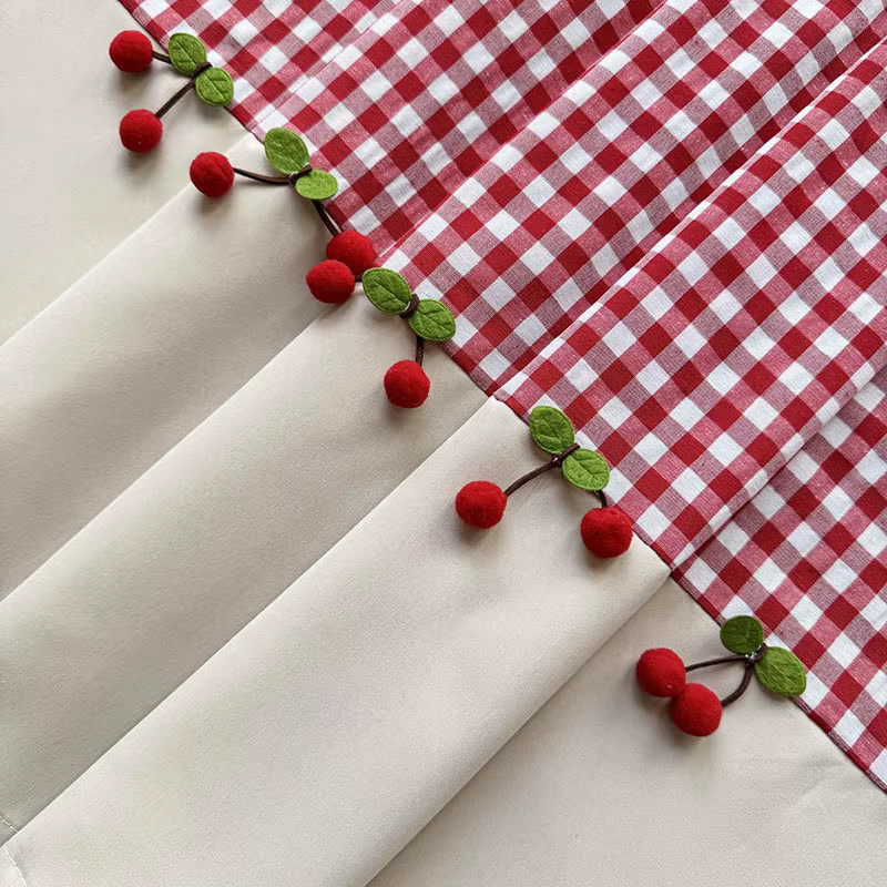 Tiyana Café Vorhang mit Karomuster und Kirschdekor, Halb-Blackout Kurzvorhang für Wohnzimmer, Küche oder Schlafzimmer, Rot/Braun, Breite: 60 cm, Höhe: 100 cm - Bild 4