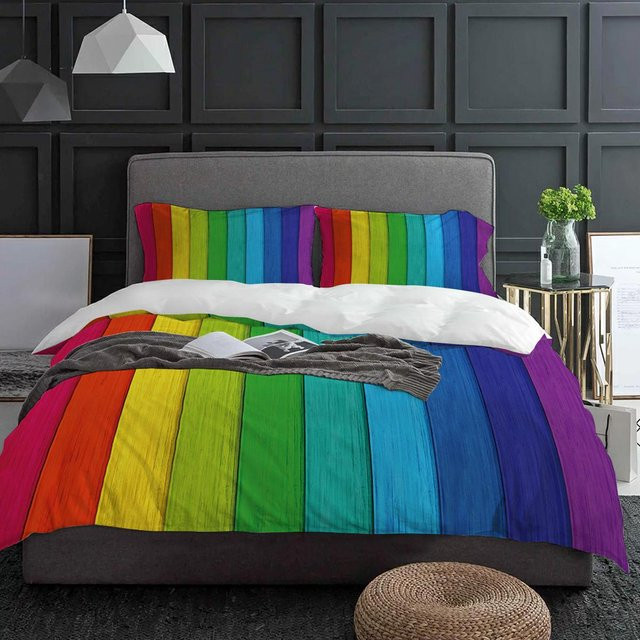 3-teiliges Bettwäsche-Set Your Warm Home mit Regenbogen Vintage Holzmaserung Design, Bettbezug und Kissenbezüge aus Mikrofaser, Mehrfarbig, B/H: 150 x 200 cm - Bild 1