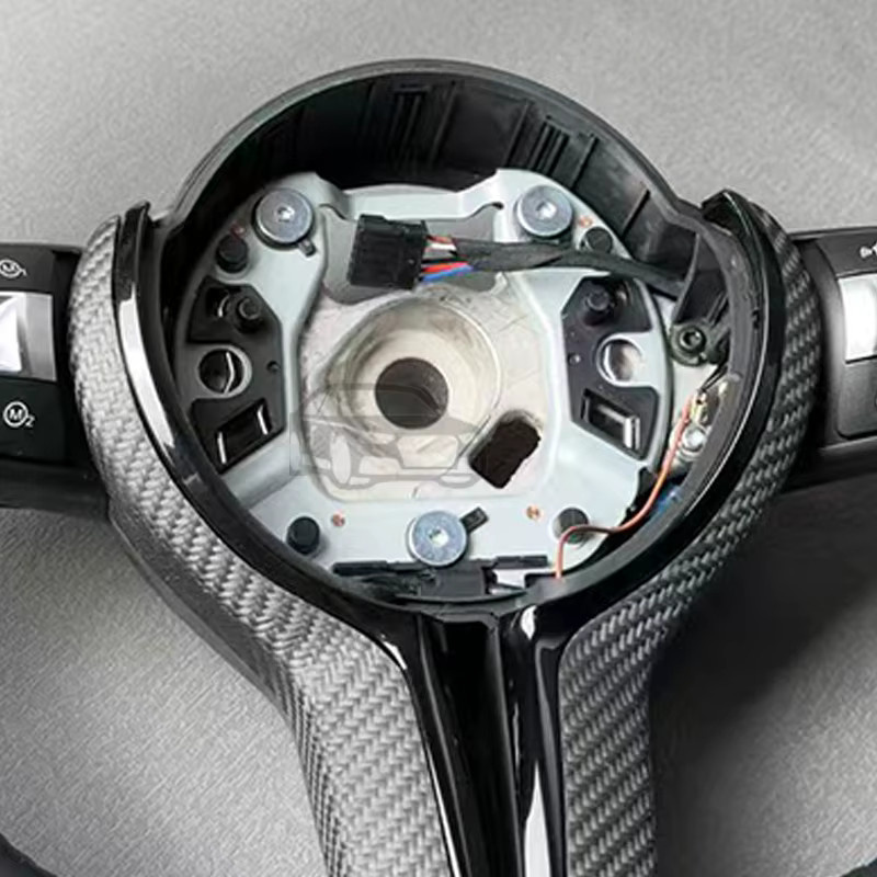 Sportlenkrad aus Alcantara für BMW F30 F10 F31 F20 E60 E90 in Schwarz - Bild 5