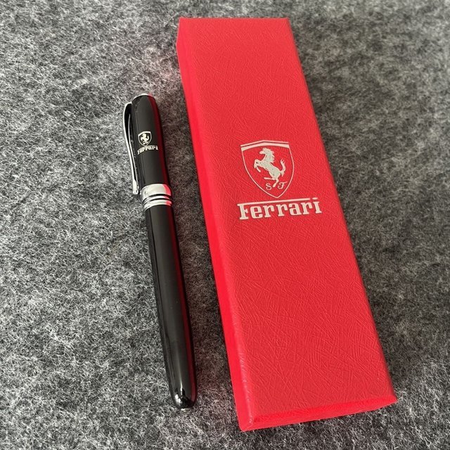 Ferrari Business-Gelstift aus Metall mit Gravur in Schwarz - Bild 1