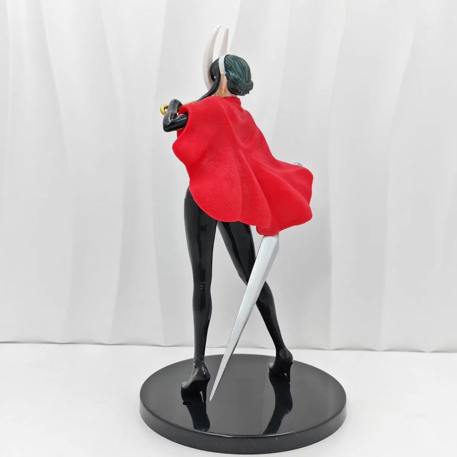 KONBORE Anime Actionfigur Hornet aus Hollow Knight in Rot und Schwarz - Bild 1