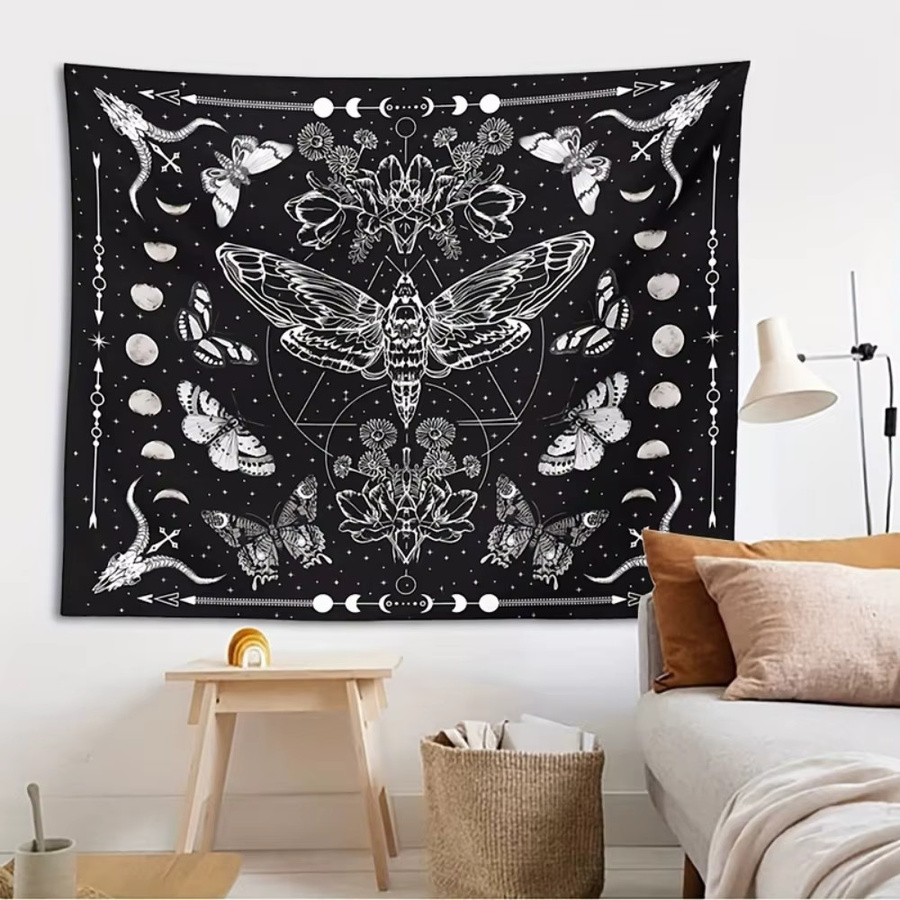 VIKAMA Wandteppich Gothic Design mit Motten, Schmetterlingen und Mond in Schwarz - Bild 3