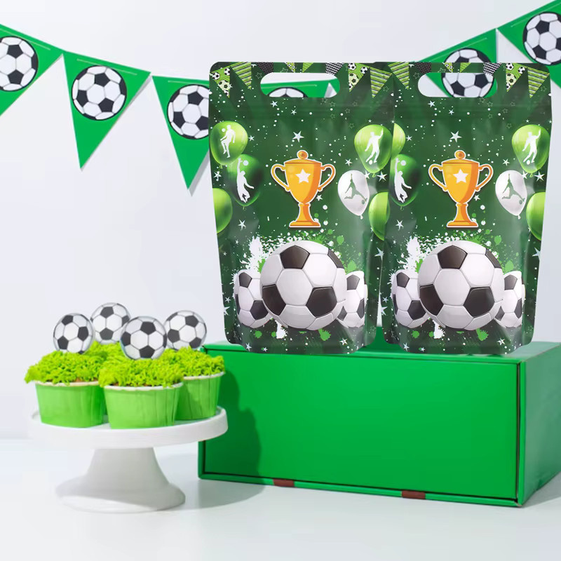 Fußball Süßigkeitentüten aus Kunststoff in Grün für Fußball-Themenpartys und Geburtstage (10/20 Stück) - Bild 4