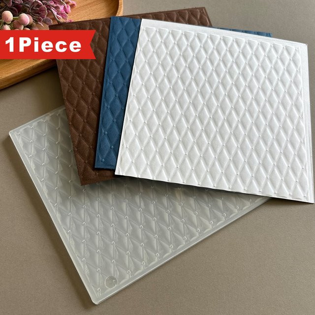3D-Prägestempel mit Stoffstruktur-Design aus weißem Kunststoff für Kartenherstellung und Scrapbooking - Bild 1