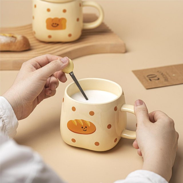 Gianxi Keramik Kaffeetasse mit Brot Muster und Löffel, 420 ml - Bild 1