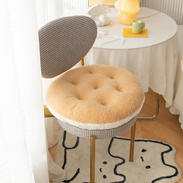 Yiran Furniture Lammvelours Stuhlkissen Rund in Beige, Durchmesser: 26 cm - Bild 1