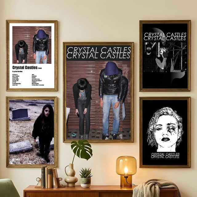 Crystal Castles Musikposter Wanddekoration Portrait B: 30,0 cm, H: 30,0 cm, T: 21,0 cm - Bild 1