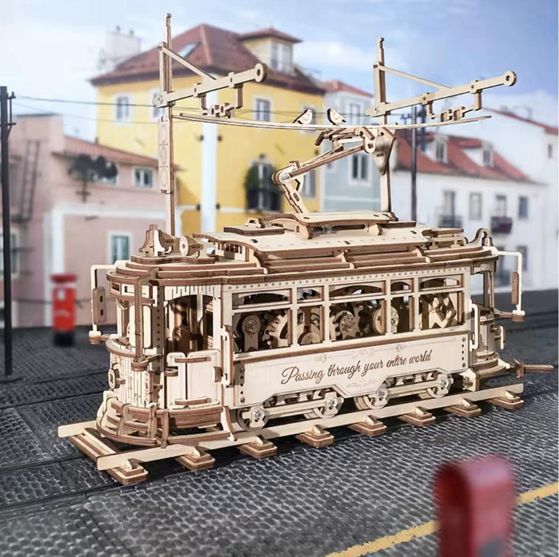 ROBOTIME ROKR Klassische Stadtbahn 3D Holzpuzzle LK801 aus Holz - Bild 5