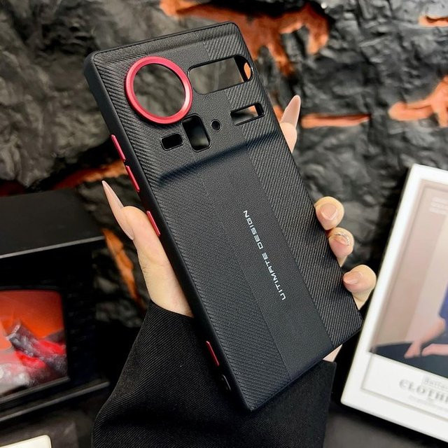 Stoßfeste Handyhülle mit strukturiertem Kamerarahmen für ZTE nubia Z80 Ultra, Z70S Ultra und Z70 Ultra in Rot und Schwarz - Bild 1