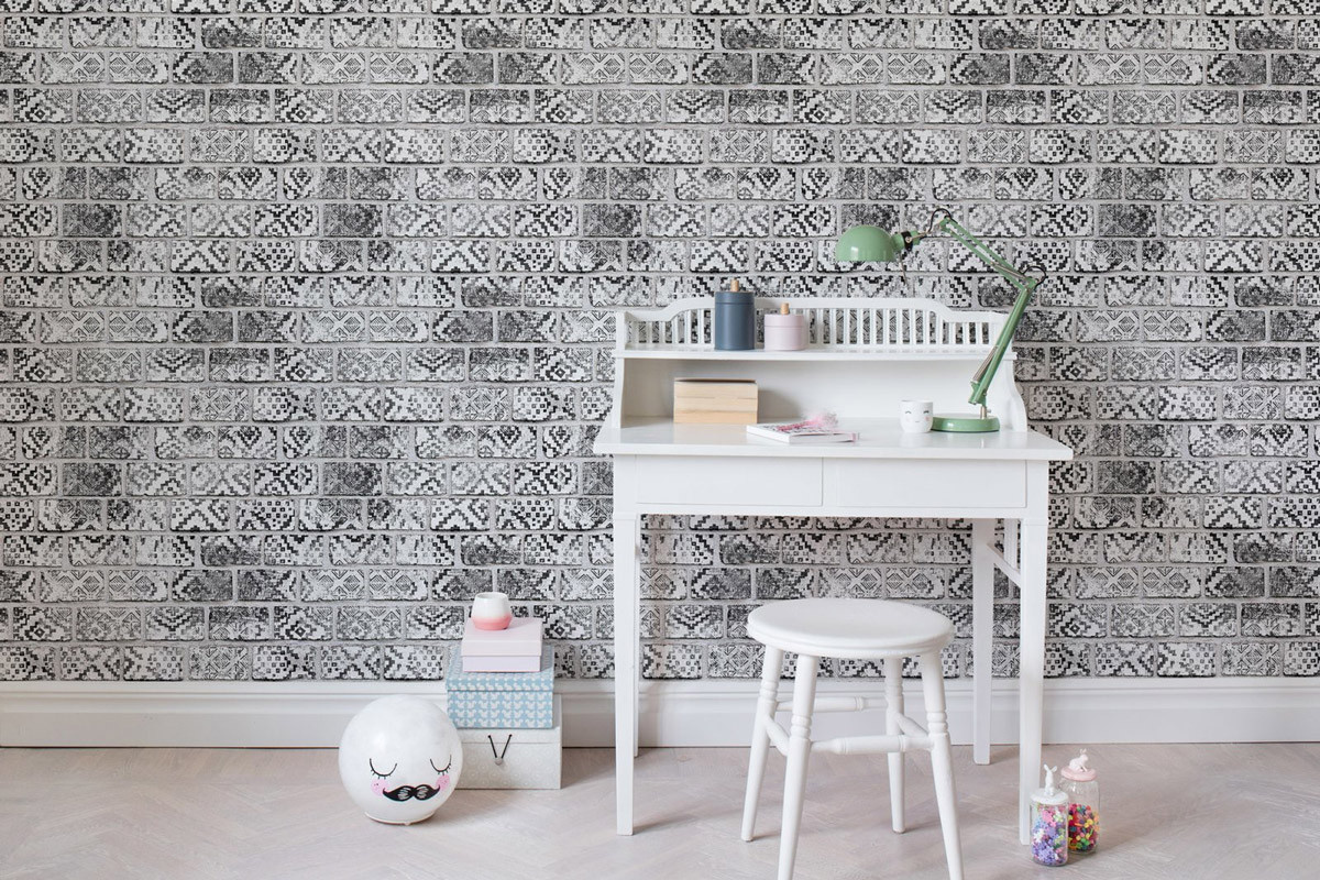 Rebel Walls Mural Wandtattoo Decorated Bricks in Schwarz Weiß Grau, Vlies Tapete im Industrial Style, B/H: 180 x 270 cm - Bild 1