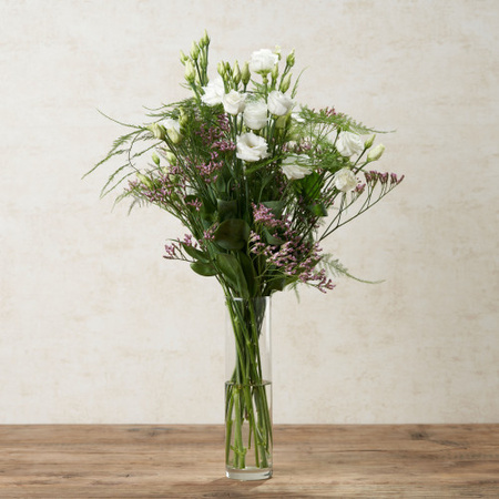 Liebreiz Blumenstrauß Eustoma Limonium Greenery weiß