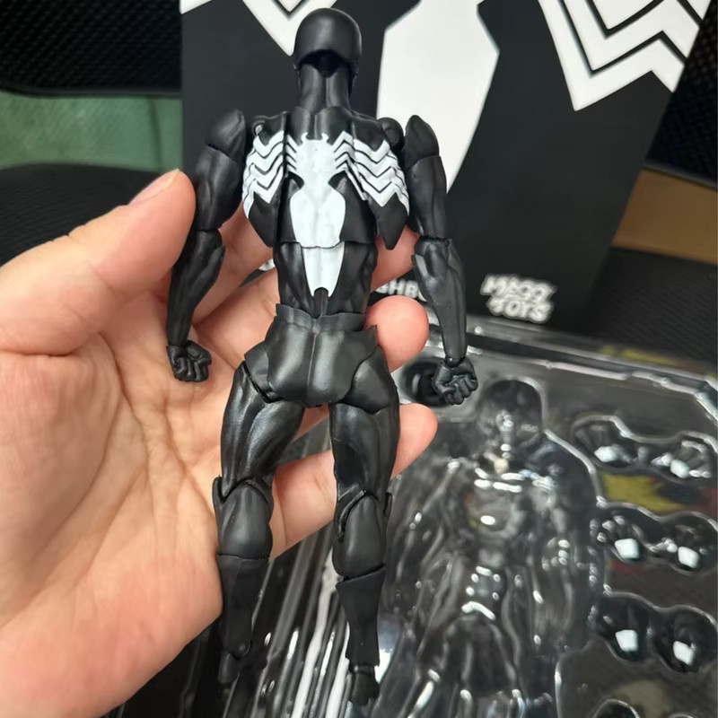 Marvel Black Neighbor Symbiote Spider Man Black Venom Battle Suit, Actionfigur, Schwarz, ab 18 Jahren - Bild 3