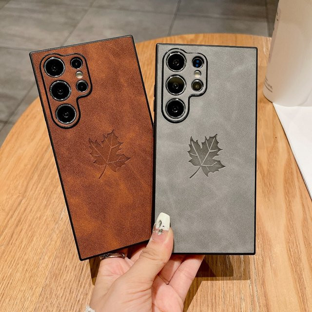 Lederhülle mit 3D Ahornblatt Prägung für Samsung Galaxy S26 Ultra, S26 Plus und S26 in Blau - Bild 1