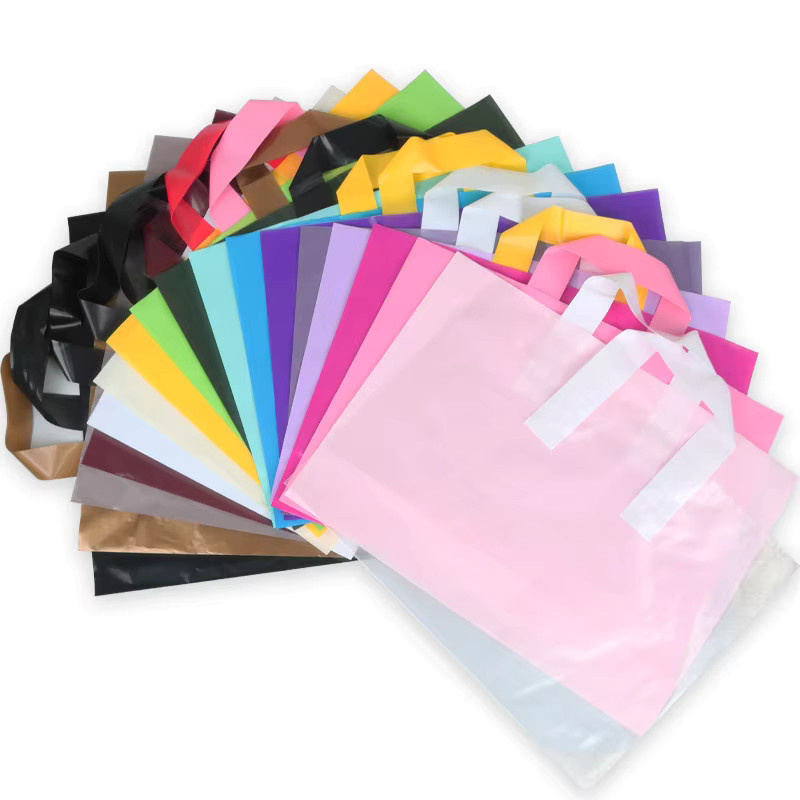 50 bunte Kunststoff-Einkaufstaschen mit Griff und individuellem Logo für Geschenke und Partys, mehrfarbig - Bild 3