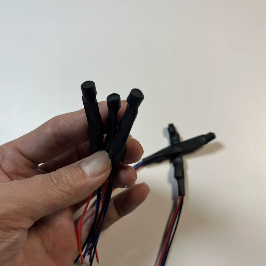 ACDML Mini-Audio-System Set mit 5 Tonaufnahmegeräten und DC-Stromkabeln in Schwarz für CCTV-Überwachungskameras - Bild 2