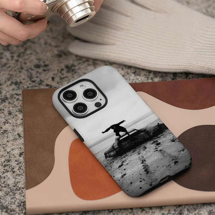 Handyhülle The 1975 Band Design für Apple iPhone 17 16 15 14 13 12 Pro Max Plus, glänzende HD-Doppelschicht-Flüssighartschale in Weiß und Multicolour - Bild 6